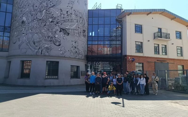 EC1 (15)